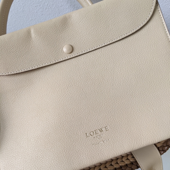 Loewe 2013 Runway Leather/Straw Bag - Picture 10 of 15